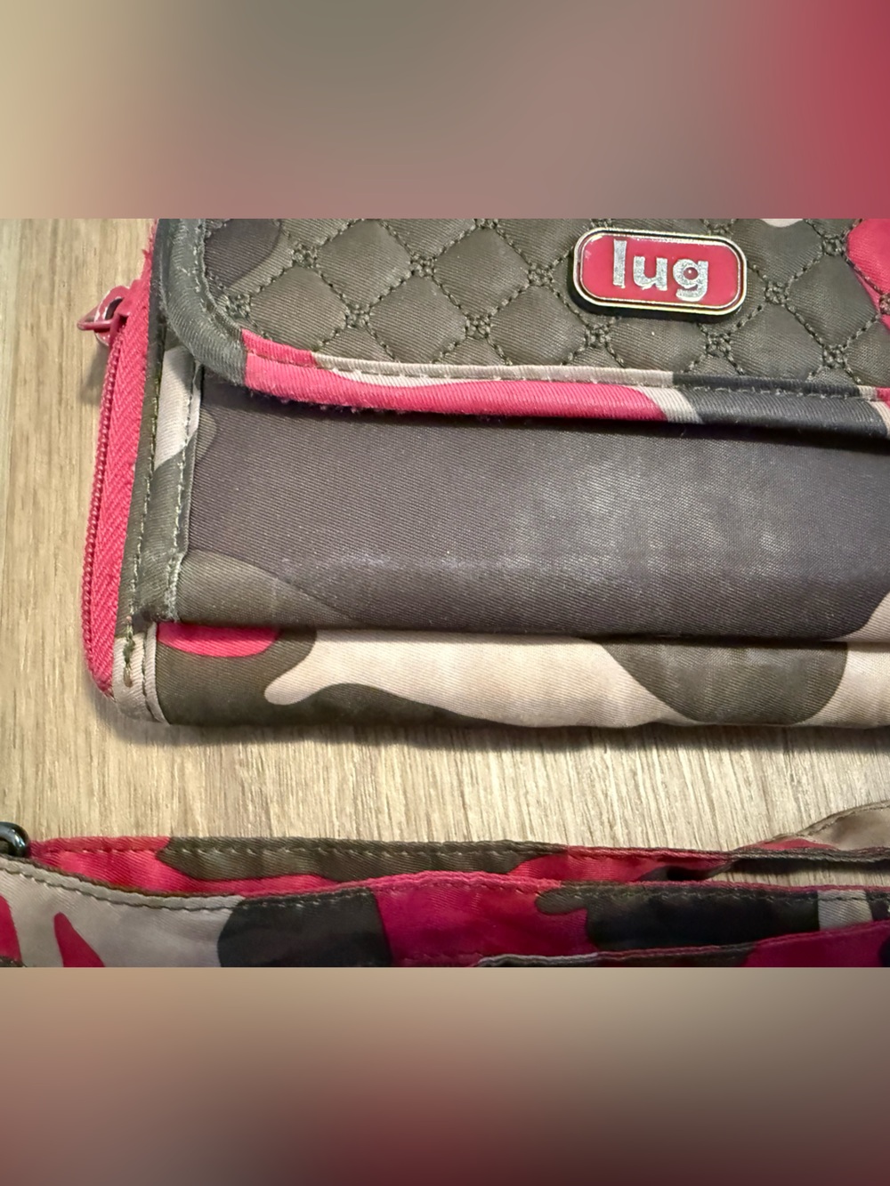Lug Camo Wallet - Picture 2 of 6